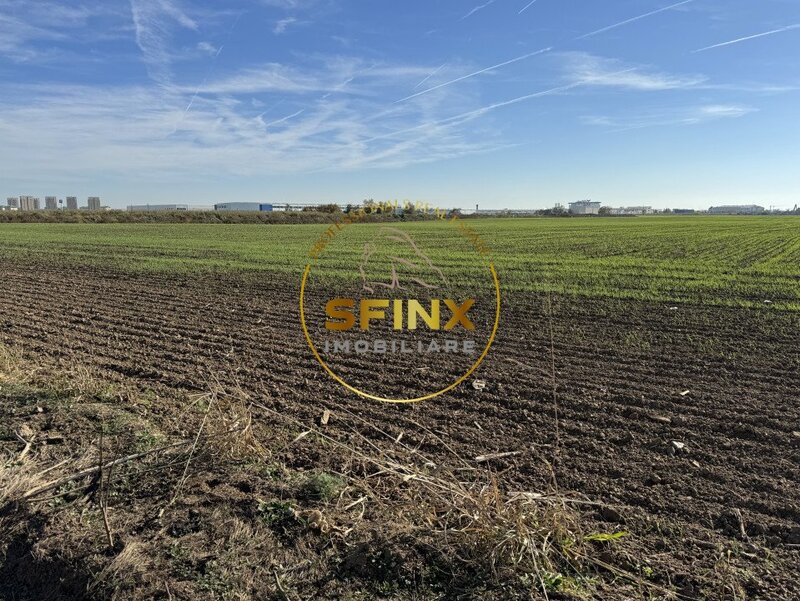 Tunari, teren intravilan 13300 mp.